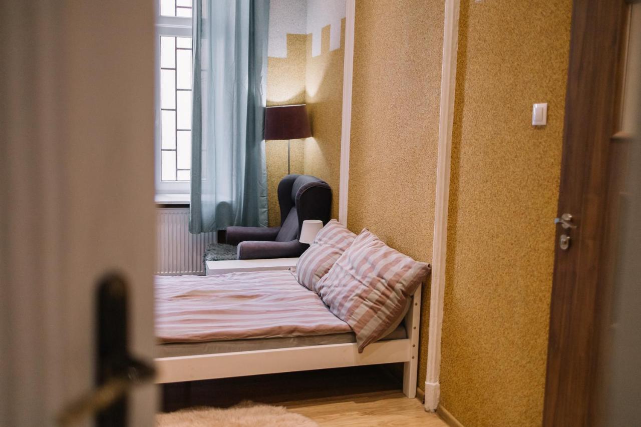 West13 Guest Rooms Krakow Bagian luar foto