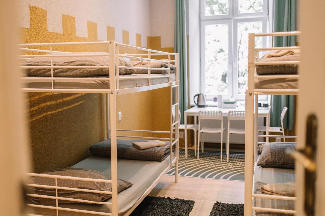 West13 Guest Rooms Krakow Bagian luar foto
