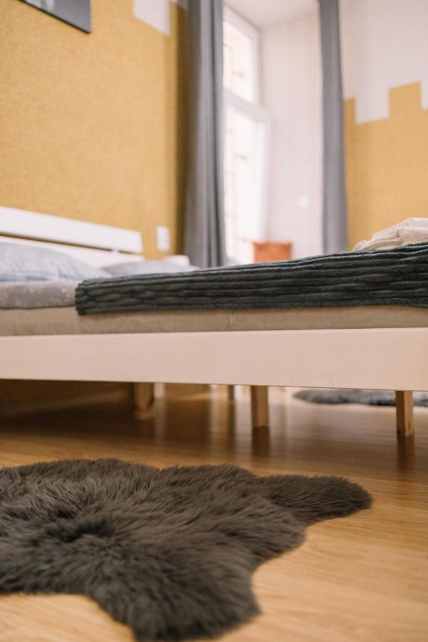 West13 Guest Rooms Krakow Bagian luar foto