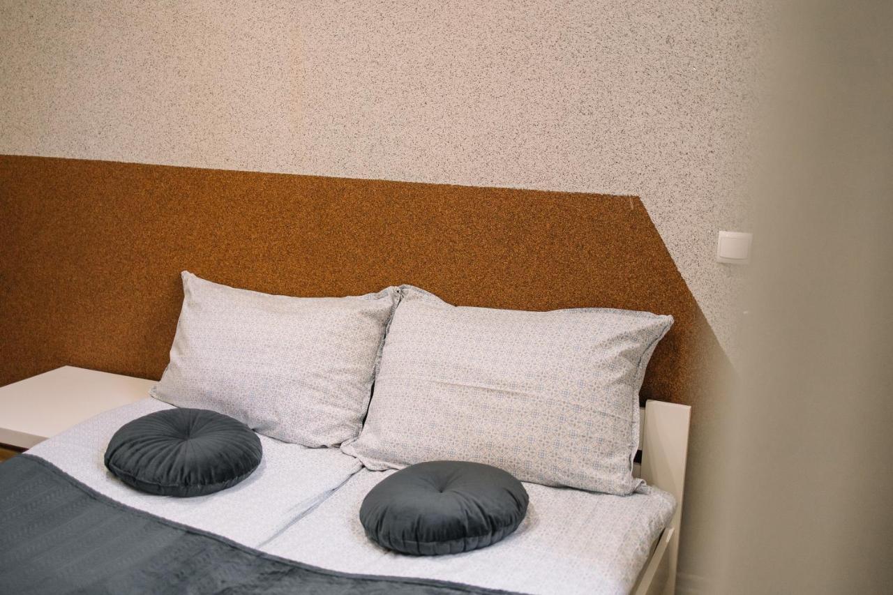 West13 Guest Rooms Krakow Bagian luar foto
