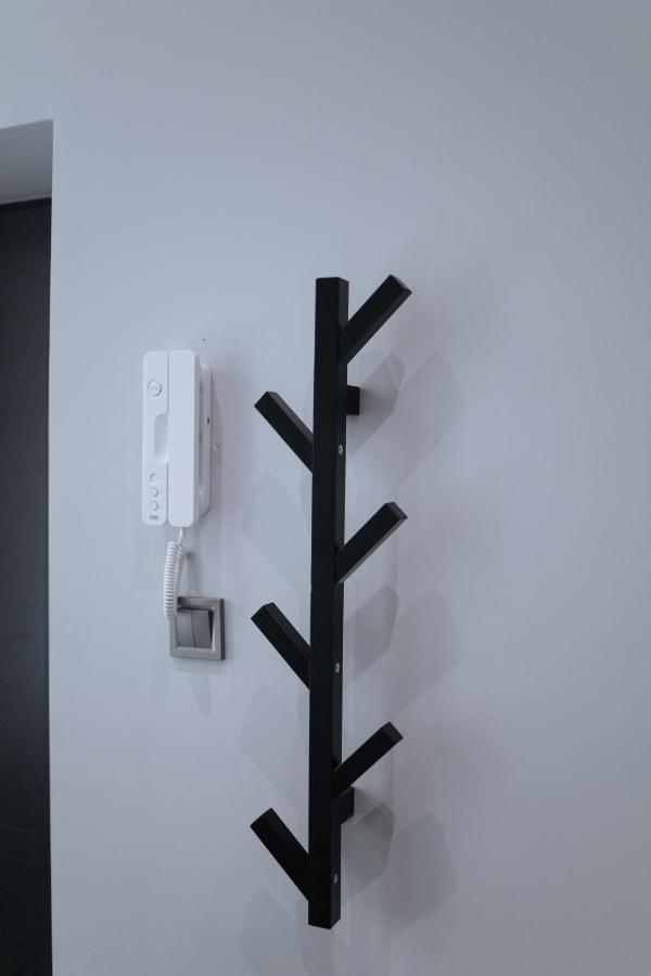West13 Guest Rooms Krakow Bagian luar foto