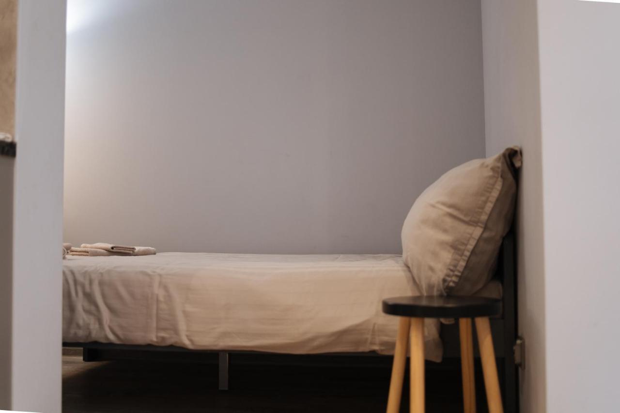 West13 Guest Rooms Krakow Bagian luar foto