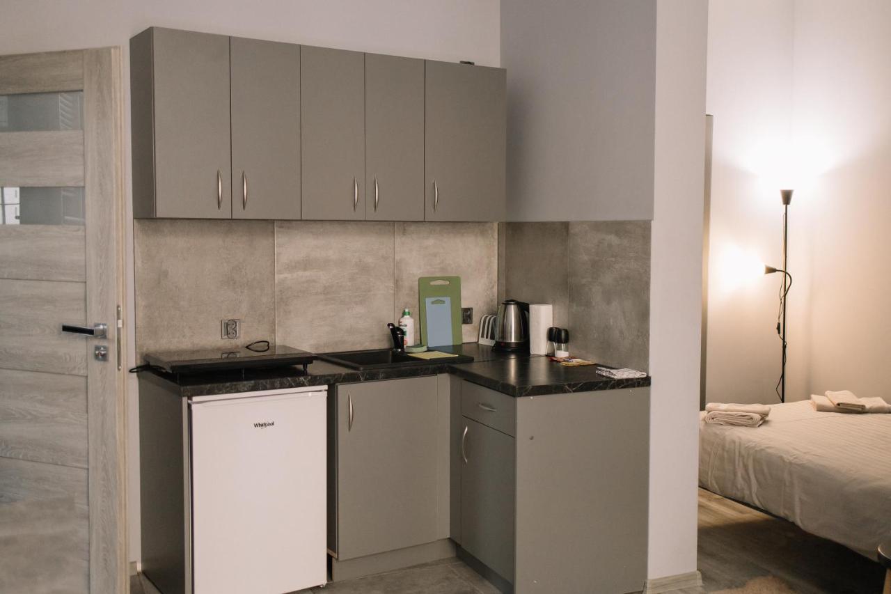 West13 Guest Rooms Krakow Bagian luar foto