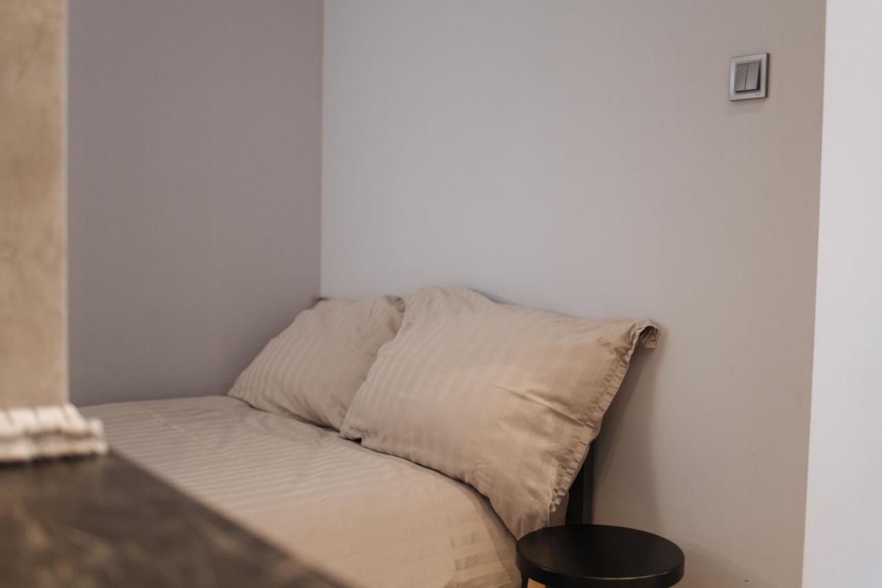 West13 Guest Rooms Krakow Bagian luar foto