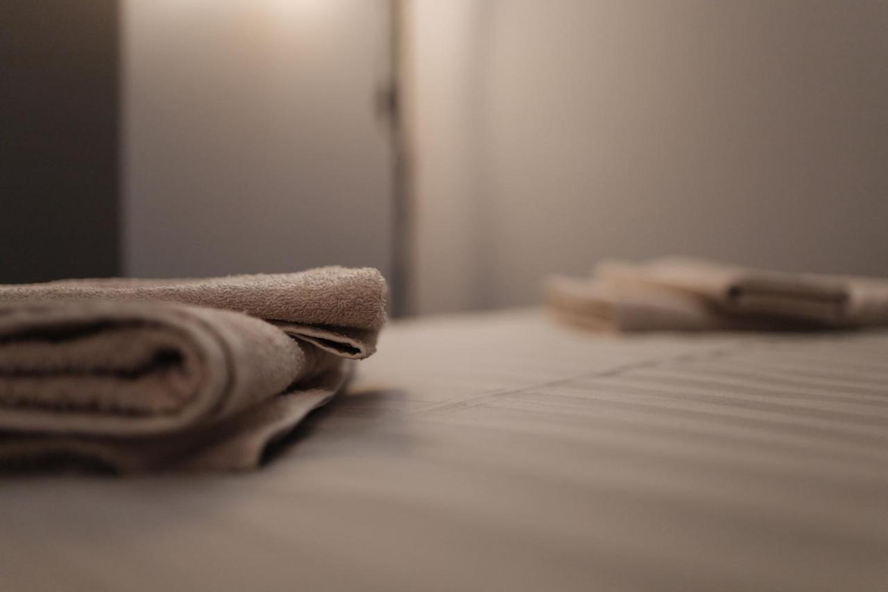 West13 Guest Rooms Krakow Bagian luar foto